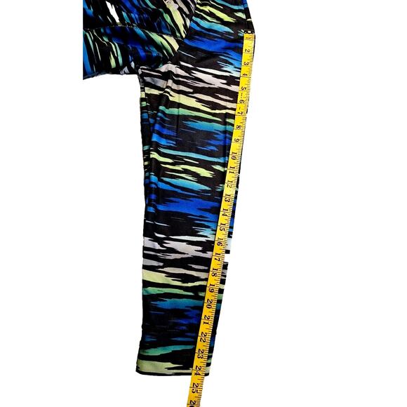 Fila Pullover Womens Sz L Multi-Color Blue Green Running Active Running Gear - Picture 8 of 10